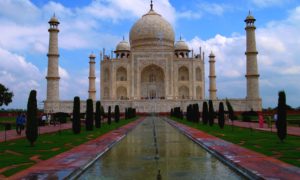 Tádž Mahal, pomník nesmrtelné lásky.